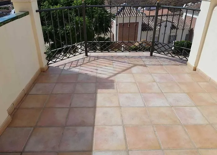 Stunning 2-bed House In W. Pool, A/c, Garage * Nerja