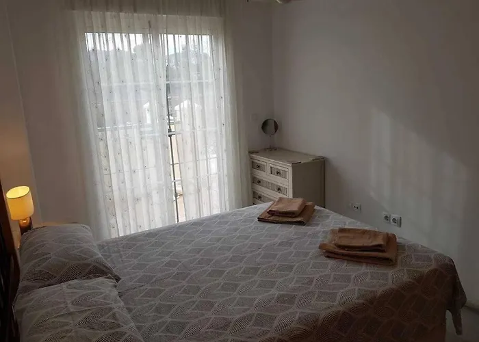 Сasa de vacaciones Stunning 2-bed House In W. Pool, A/c, Garage