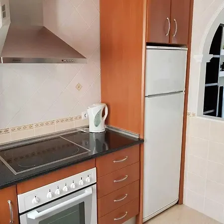 Vakantiehuis Stunning 2-bed House In W. Pool, A/c, Garage Nerja